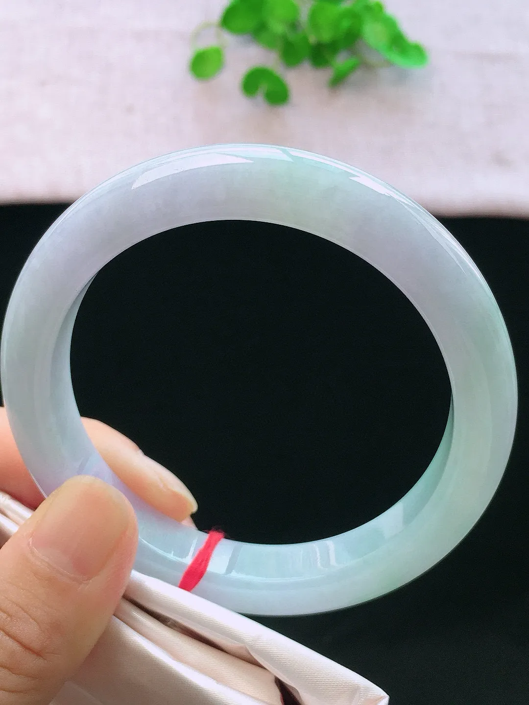 正圈62-63可戴，种老水足，尺寸63/12/9.4mm，紫罗兰大圈口正圈翡翠手镯