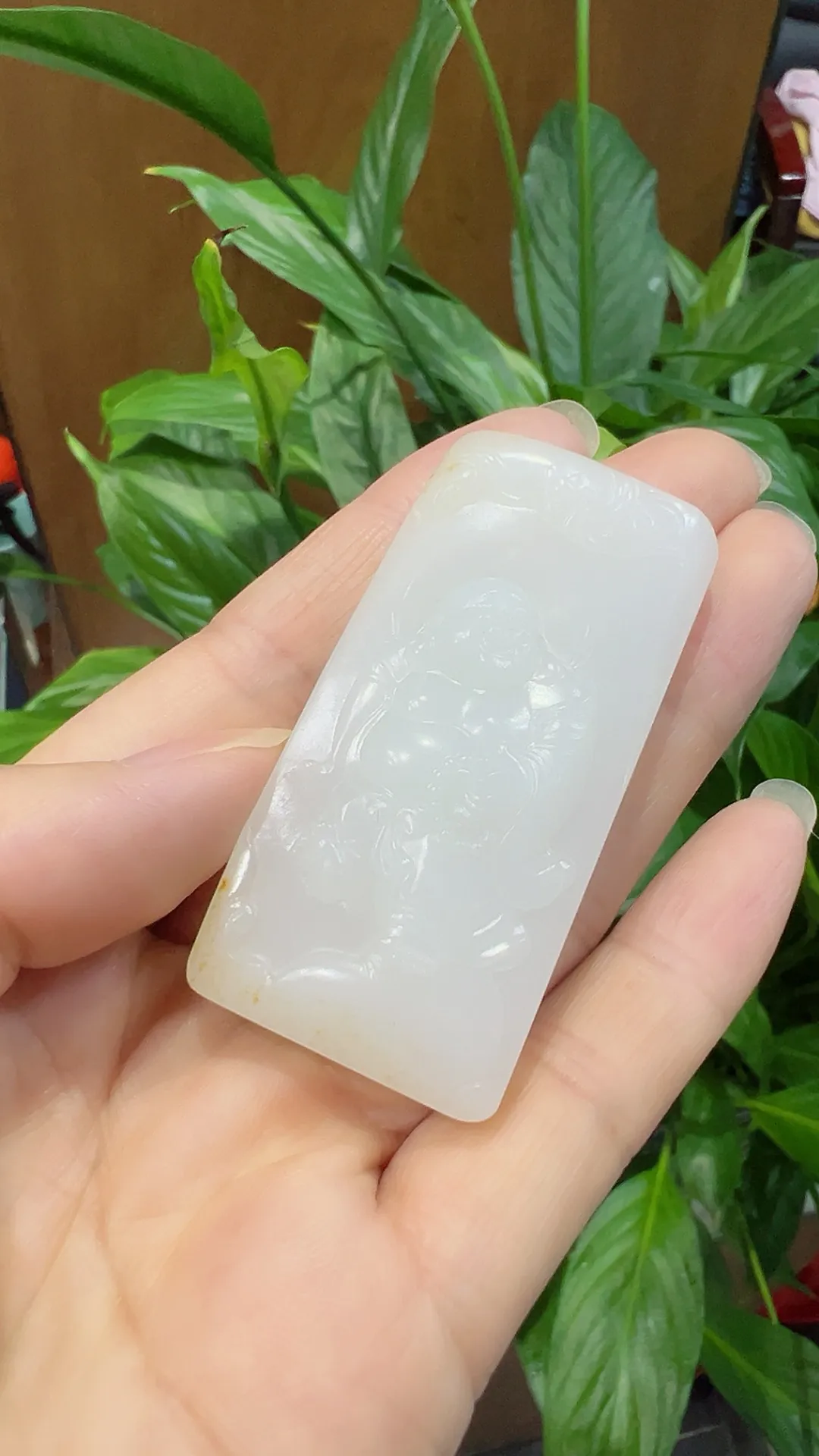 高品质｜白玉｜弥勒佛

重34.3克 尺寸57*28*10mm