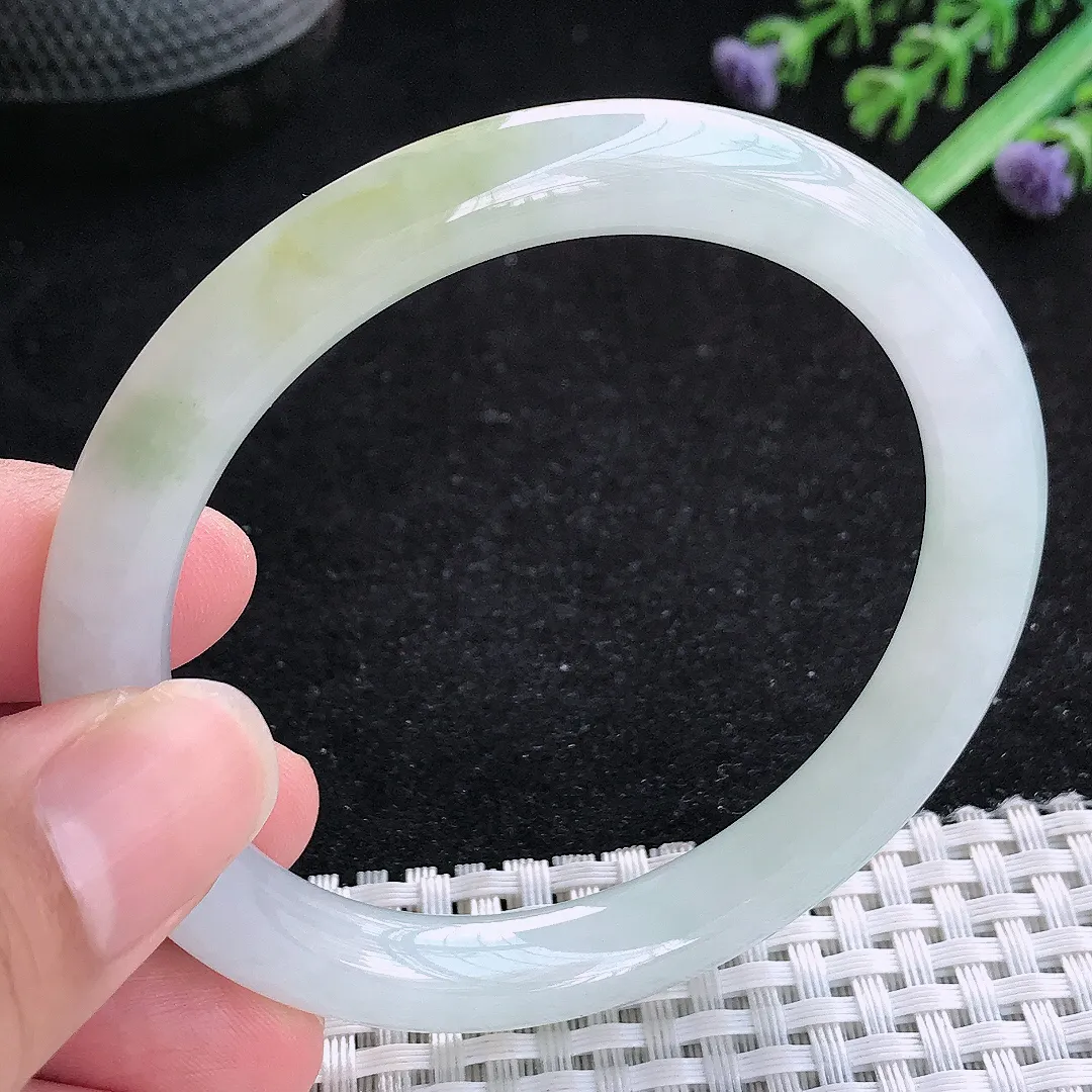 自然光56.5/9/8.6老坑冰润水灵飘黄翡圆条手镯玉镯百搭