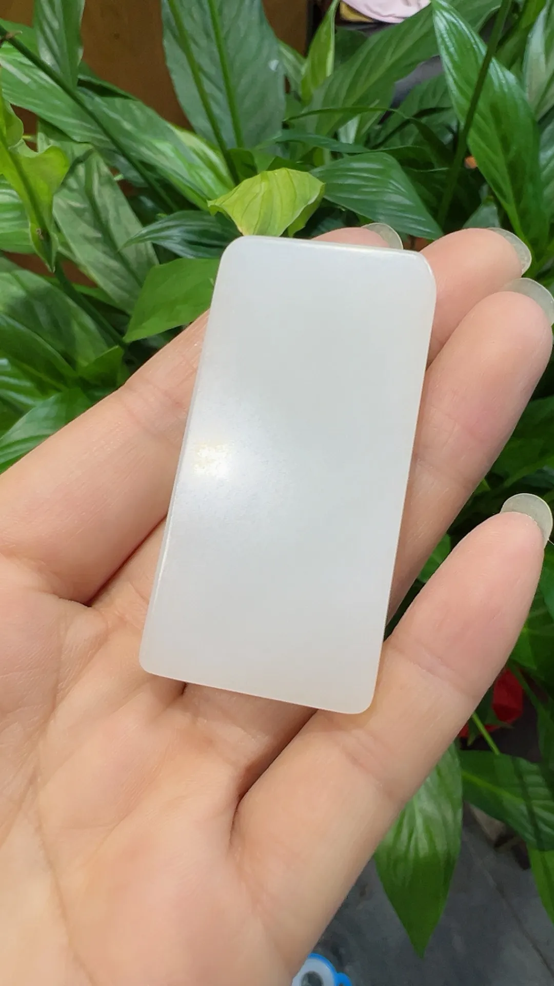 高品质｜白玉｜弥勒佛

重34.3克 尺寸57*28*10mm