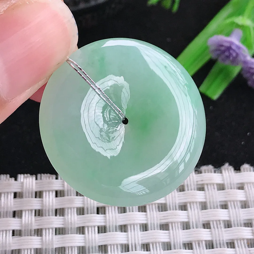 自然光29.7/6老坑秀气冰胶水灵甜绿色平安扣吊坠翡翠玉坠