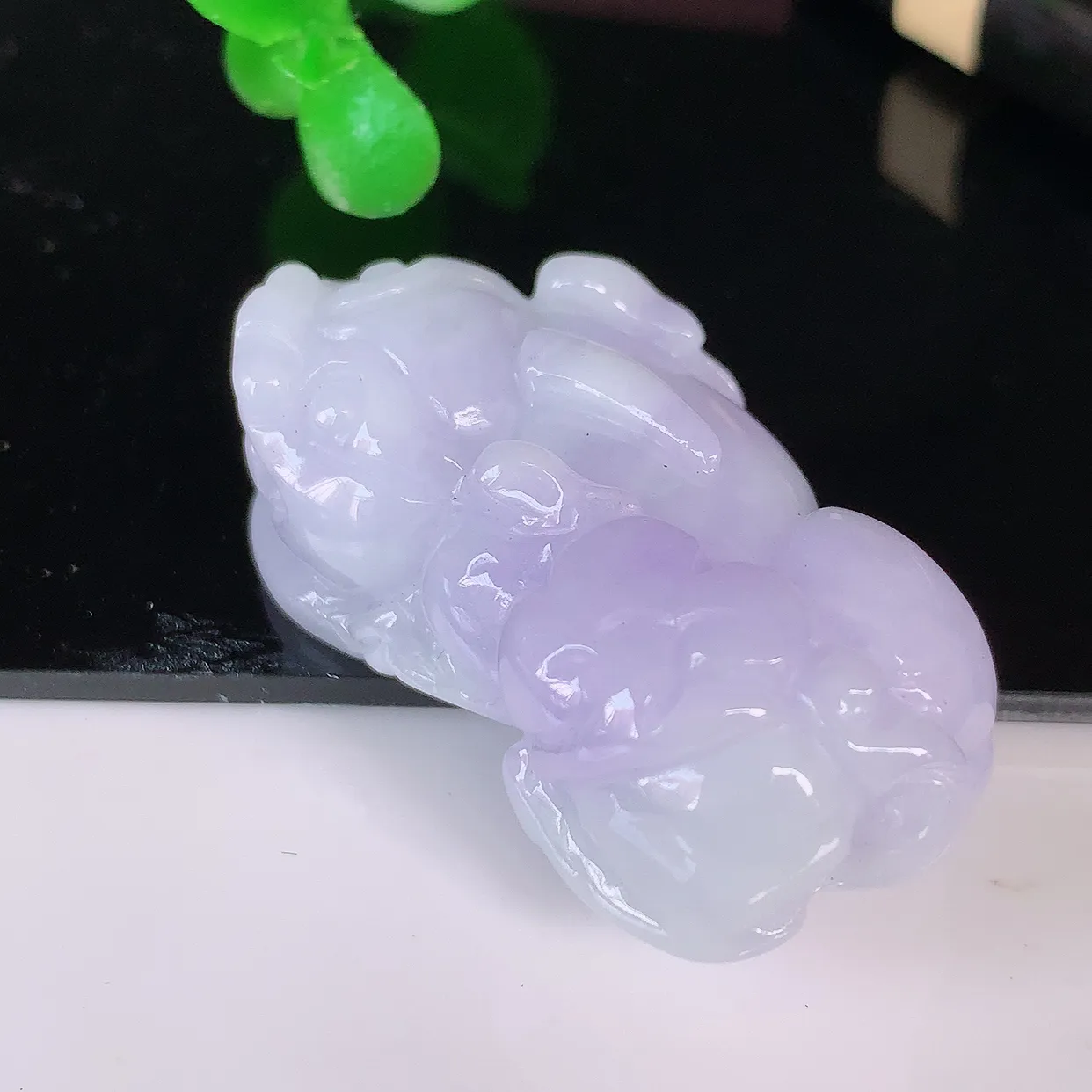 自然光实拍，冰润紫罗兰招财貔貅吊坠，民间有“一摸貔貅运程旺盛，再摸貔貅财运滚滚，三摸貔貅平步青云 ”的美好祝愿。#57.27