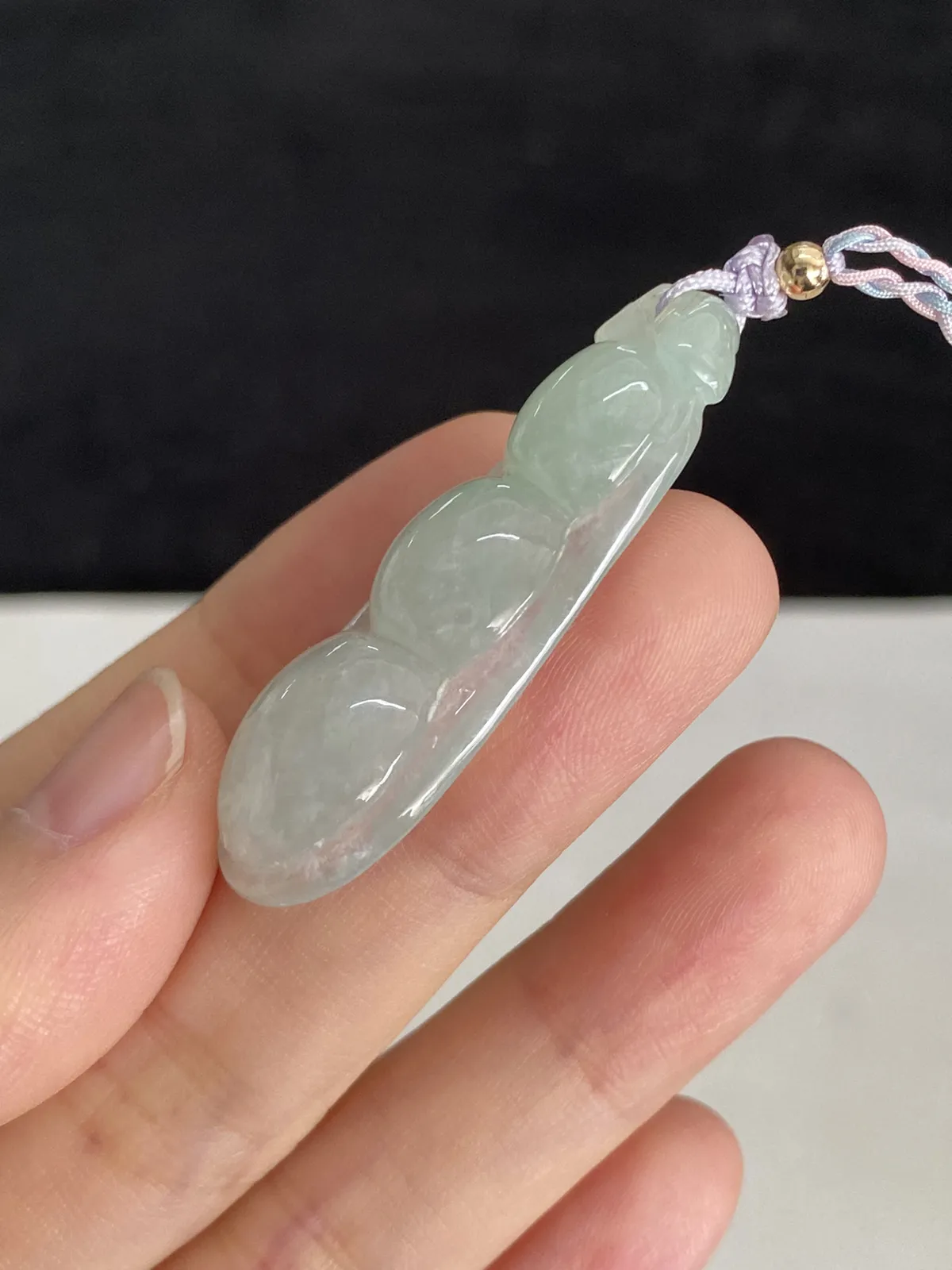 翡翠冰糯种淡绿色福豆