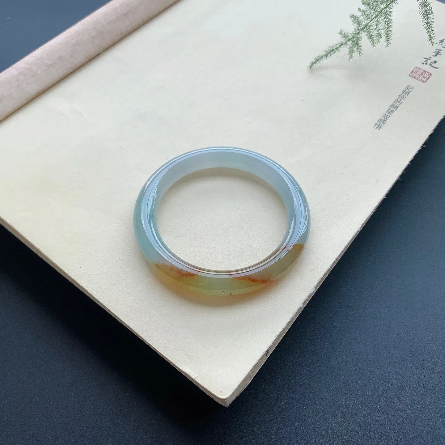 51.2圈口冰飘黄翡圆条手镯 尺寸：51.2-8.8，无纹裂，水润起胶，条形饱满