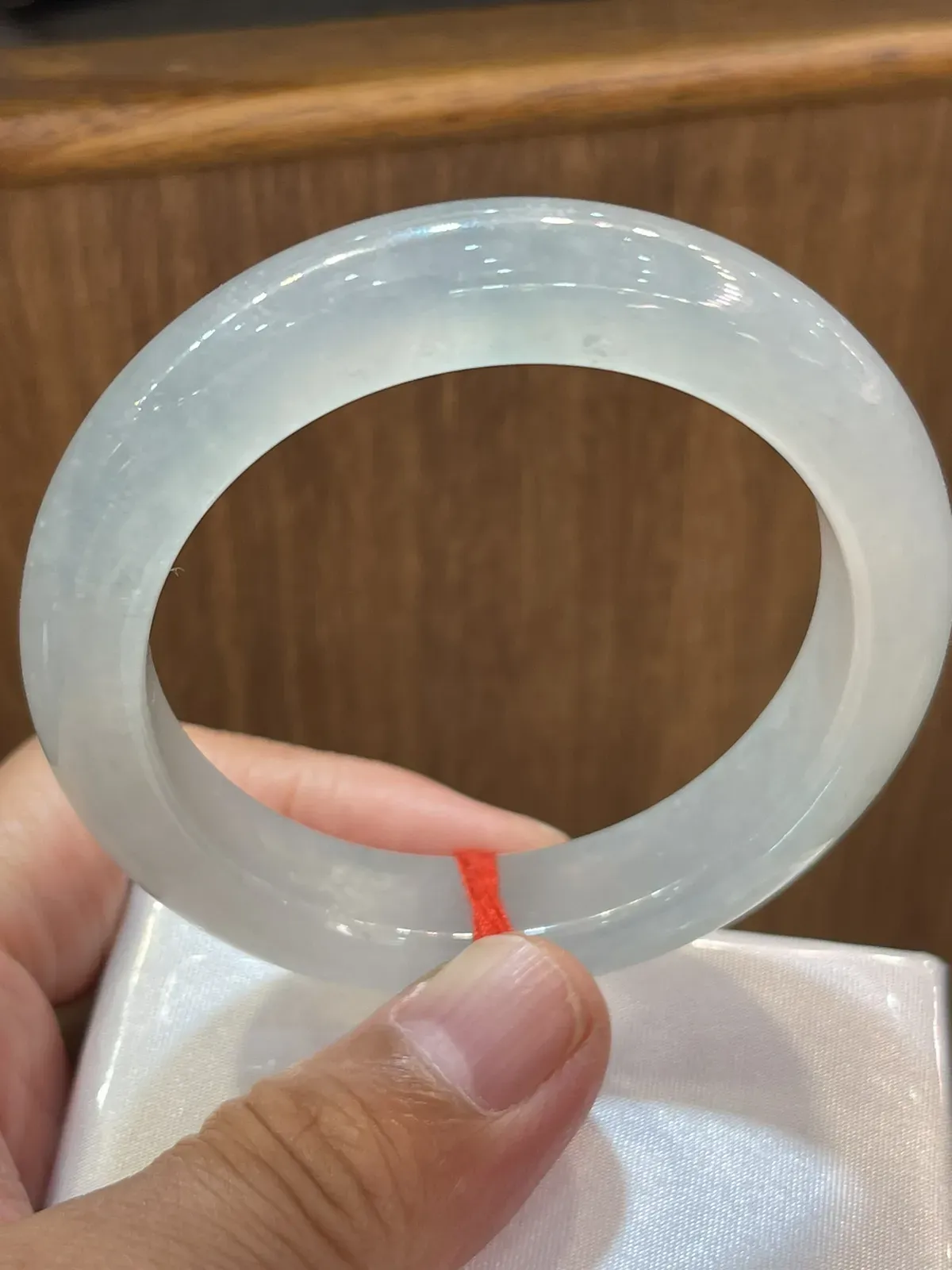 缅甸翡翠A货，冰种正圈手镯，平安健康，幸福美满，上手效果非常好，
