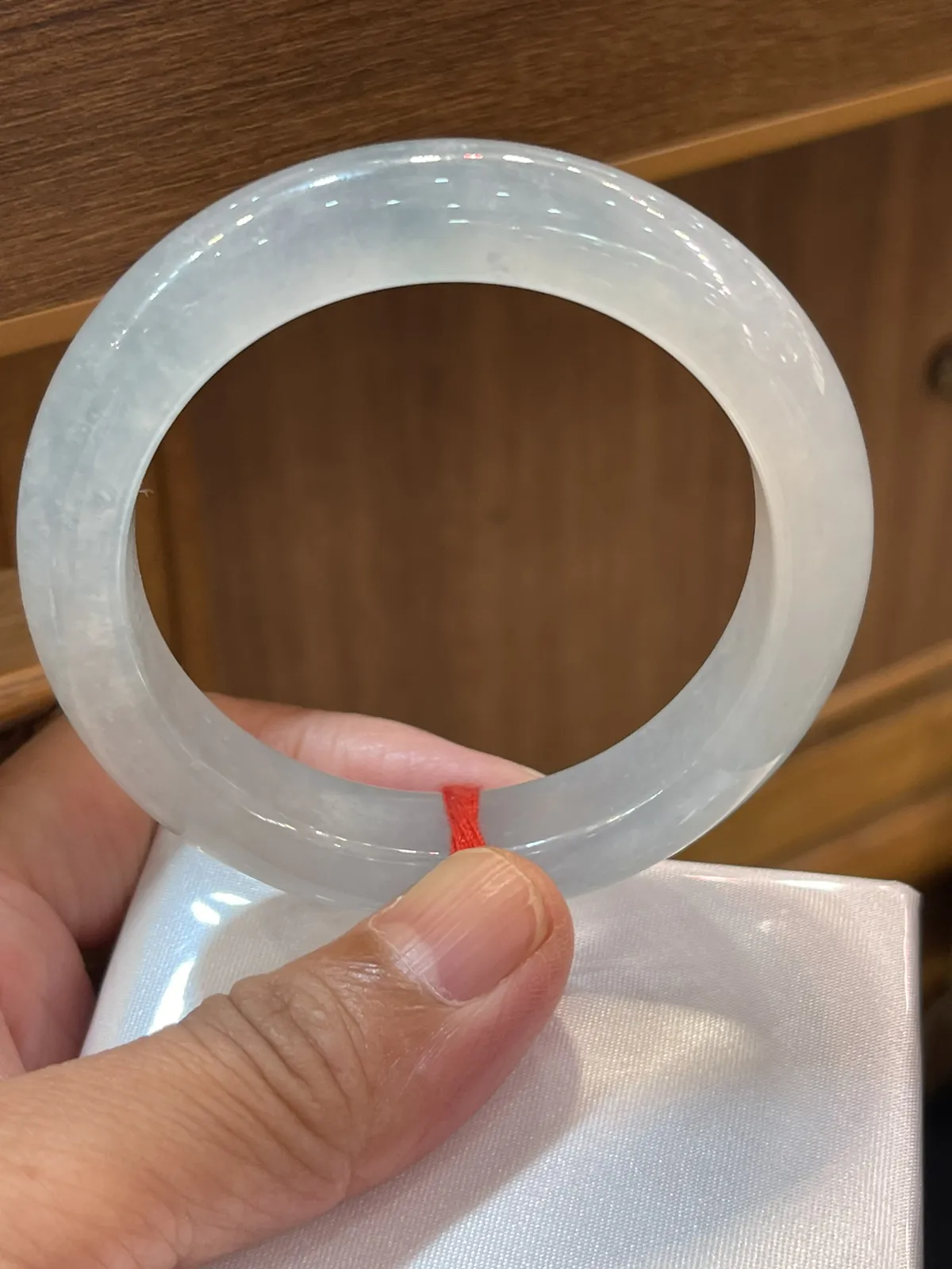 缅甸翡翠A货，冰种正圈手镯，平安健康，幸福美满，上手效果非常好，
