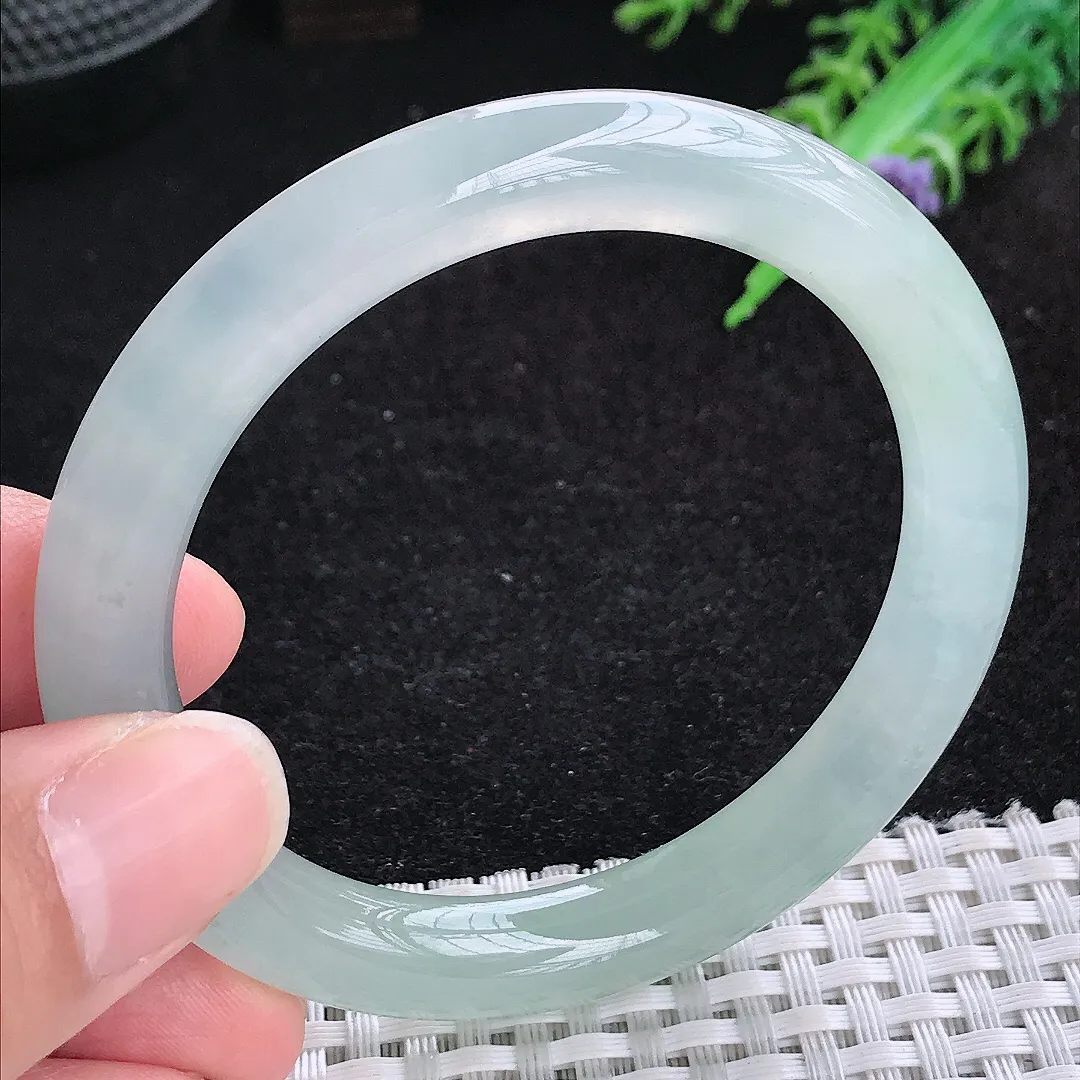 自然光53.5/8.9/8.8老坑冰种果冻胶冰飘花圆条手镯玉镯百搭