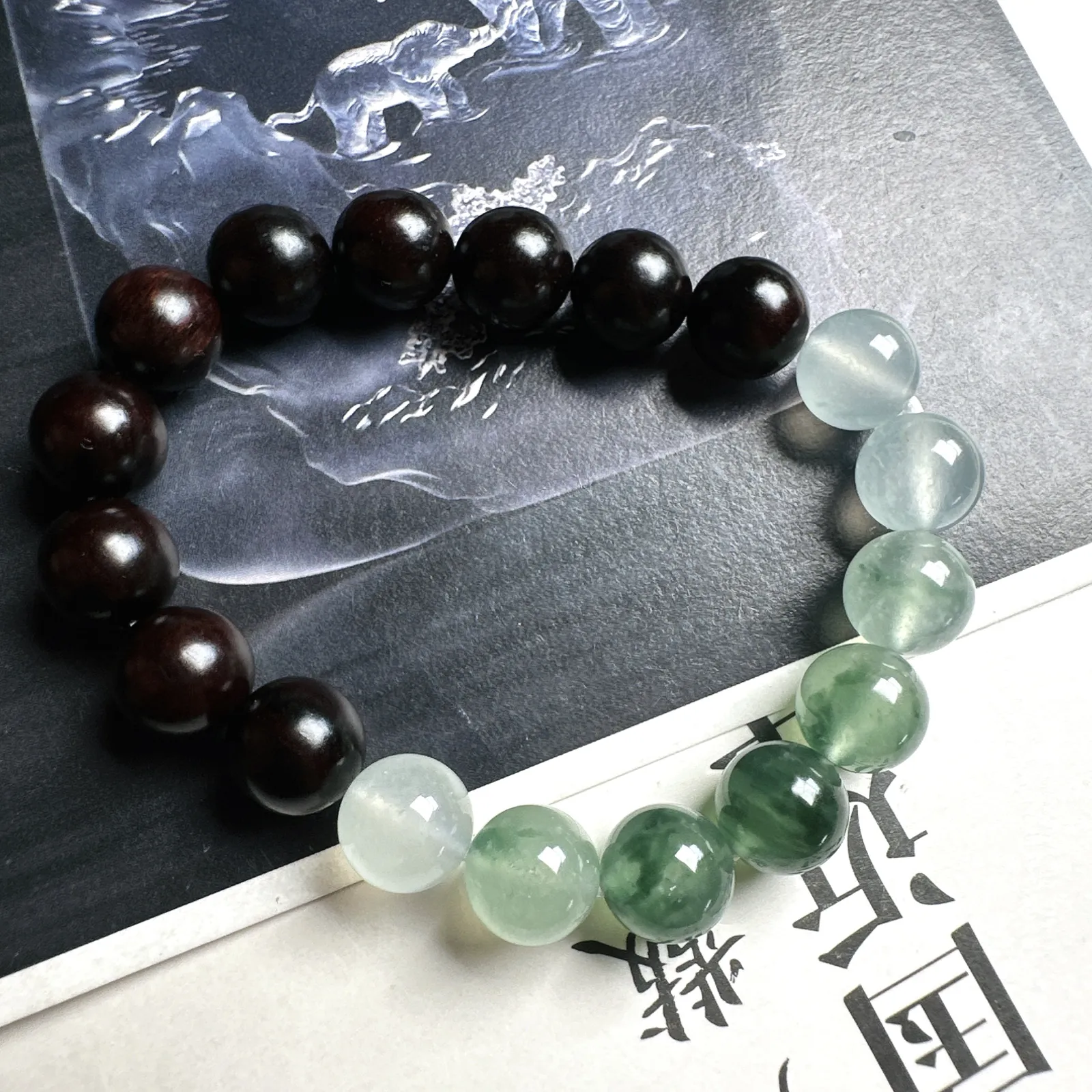 【网红料】冰飘花手串，半串，搭配小叶紫檀，上手佳品。