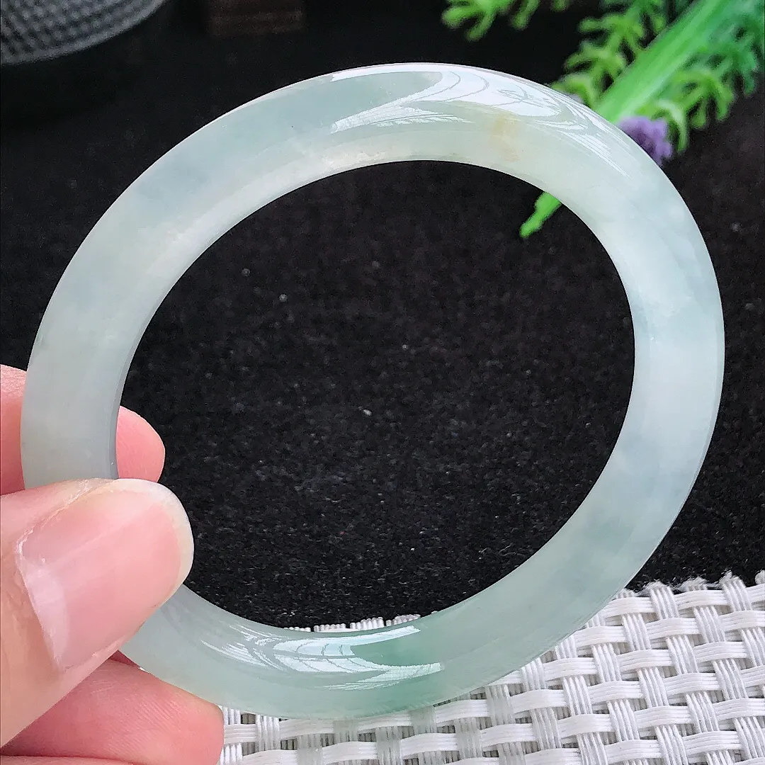 自然光53.5/8.9/8.8老坑冰种果冻胶冰飘花圆条手镯玉镯百搭