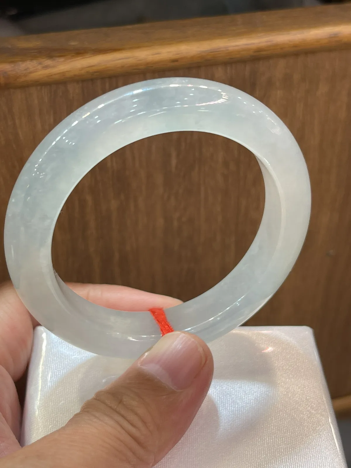 缅甸翡翠A货，冰种正圈手镯，平安健康，幸福美满，上手效果非常好，