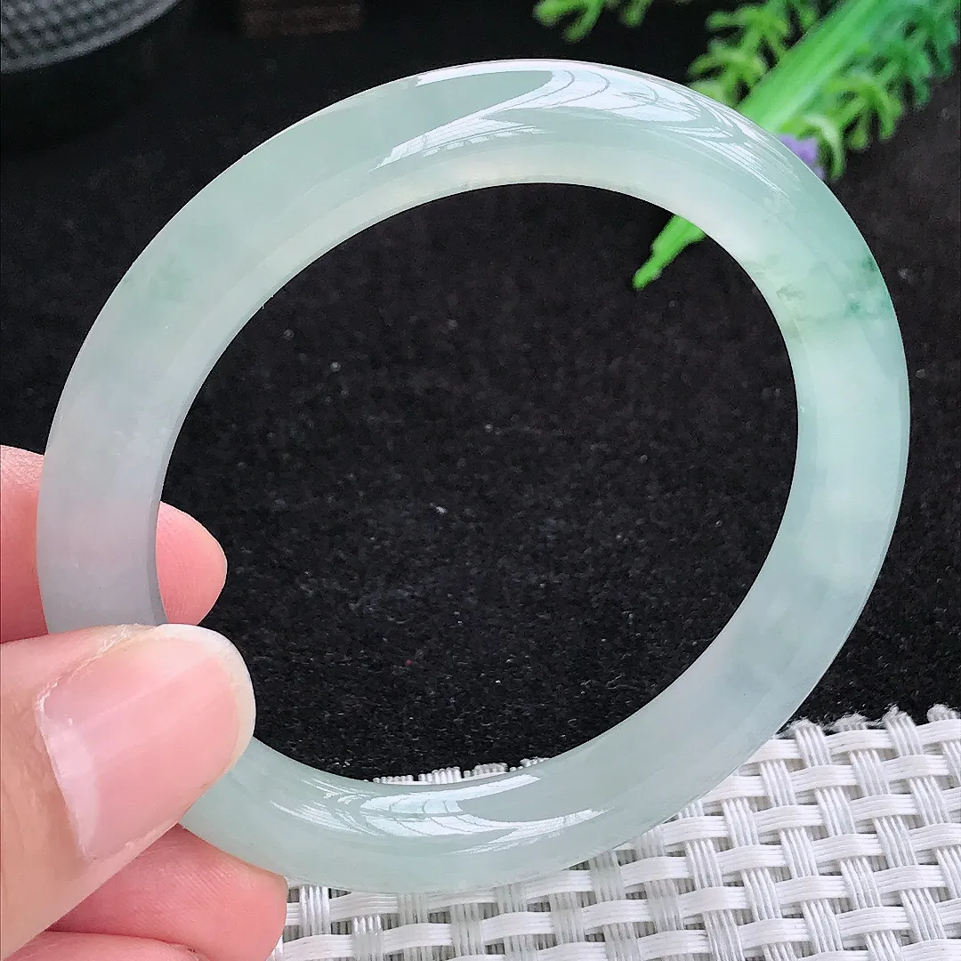 自然光53.5/8.9/8.8老坑冰种果冻胶冰飘花圆条手镯玉镯百搭