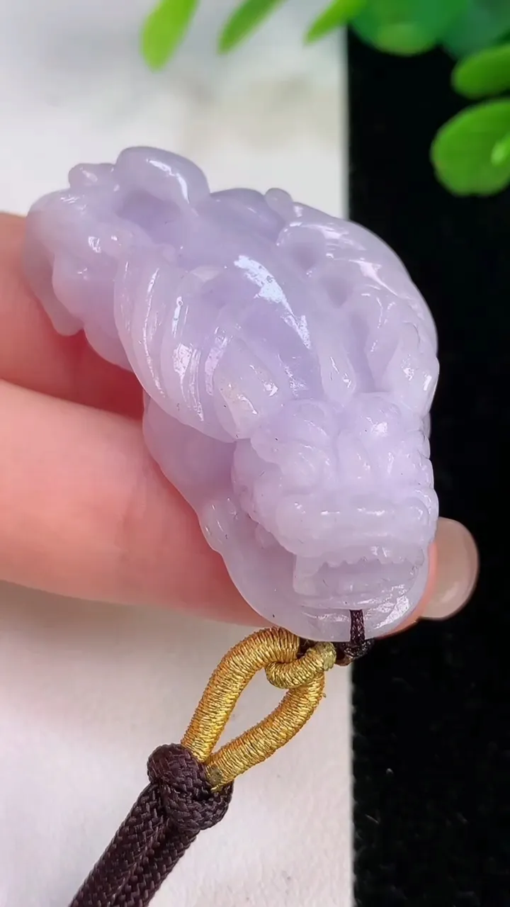 天然A货翡翠紫罗兰貔貅吊坠，尺寸47-23.8-14.5，重:25.22g
8月1日