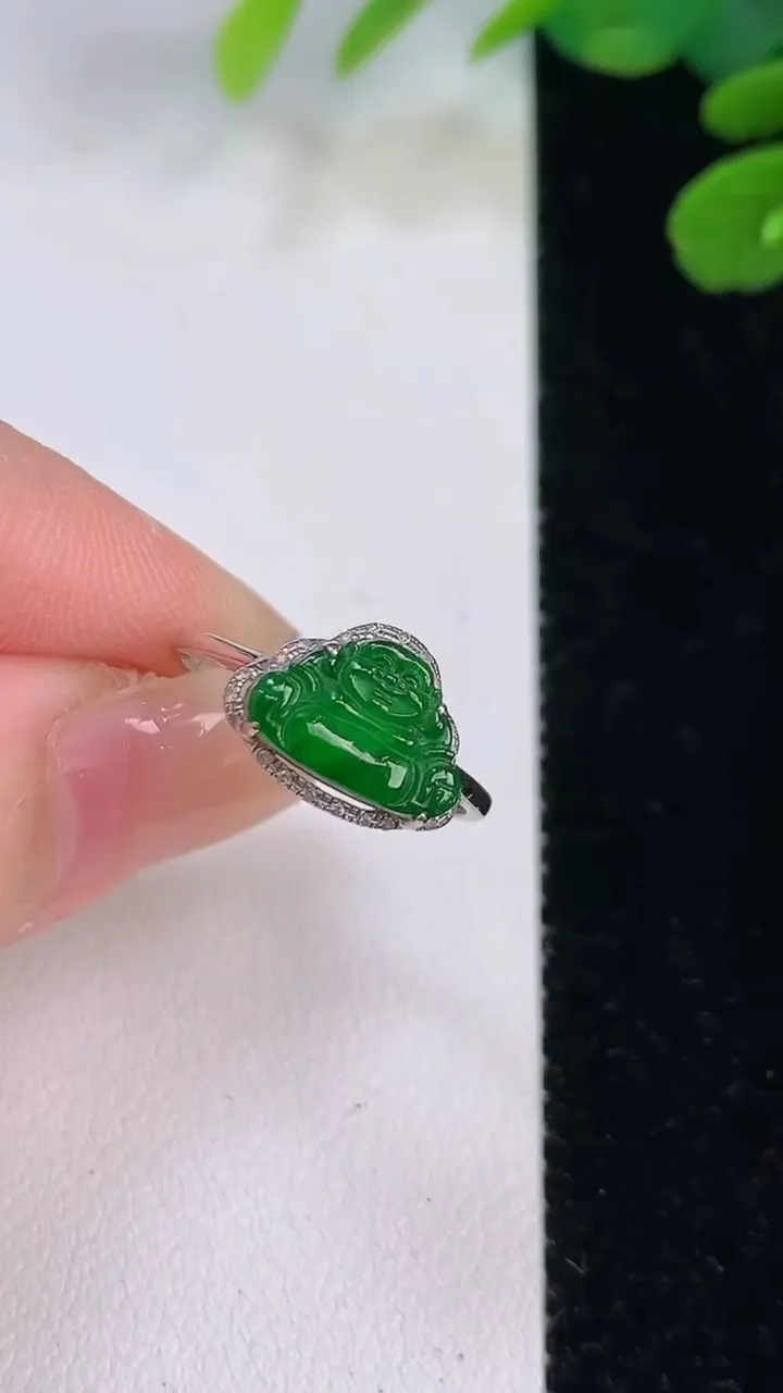 天然A货翡翠佛公戒指，尺寸17-9.2-12.2-4.6，重量:1.55g2025年8月1日
工厂直