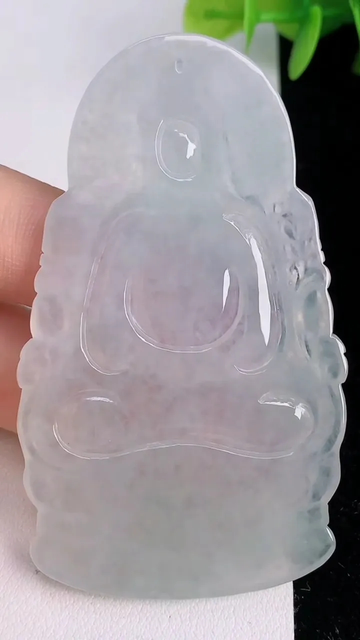 天然A货翡翠观音菩萨吊坠，尺寸69.7-39.7-5，重量:27.34g
8月3日