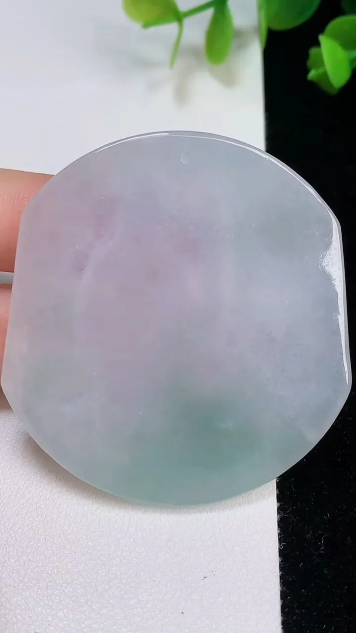 天然A货翡翠文殊菩萨吊坠，尺寸55-51.8-6，重:31.23g
8月6日
