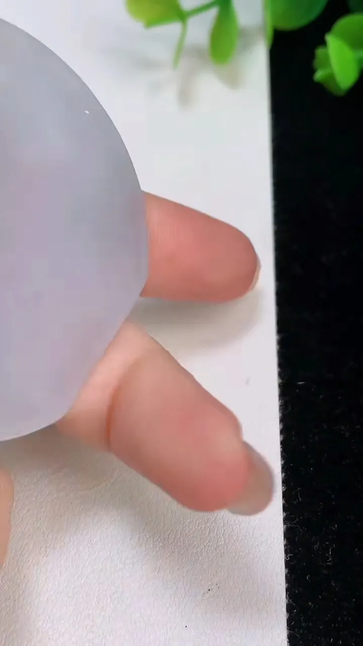 天然A货翡翠文殊菩萨吊坠，尺寸55-51.8-6，重:31.23g
8月6日