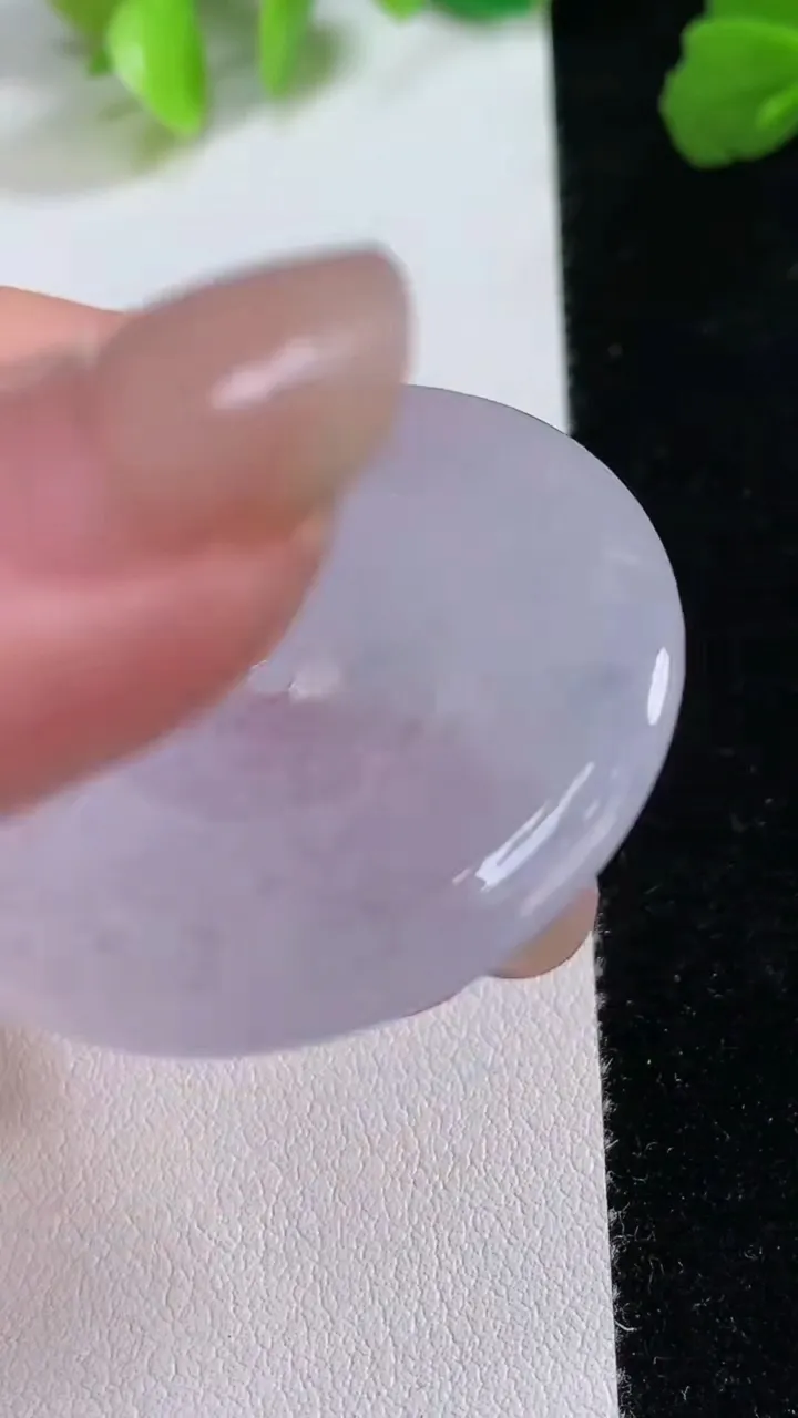天然A货翡翠紫罗兰平安扣吊坠，尺寸38-4.5，重量:15.26g
8月7日