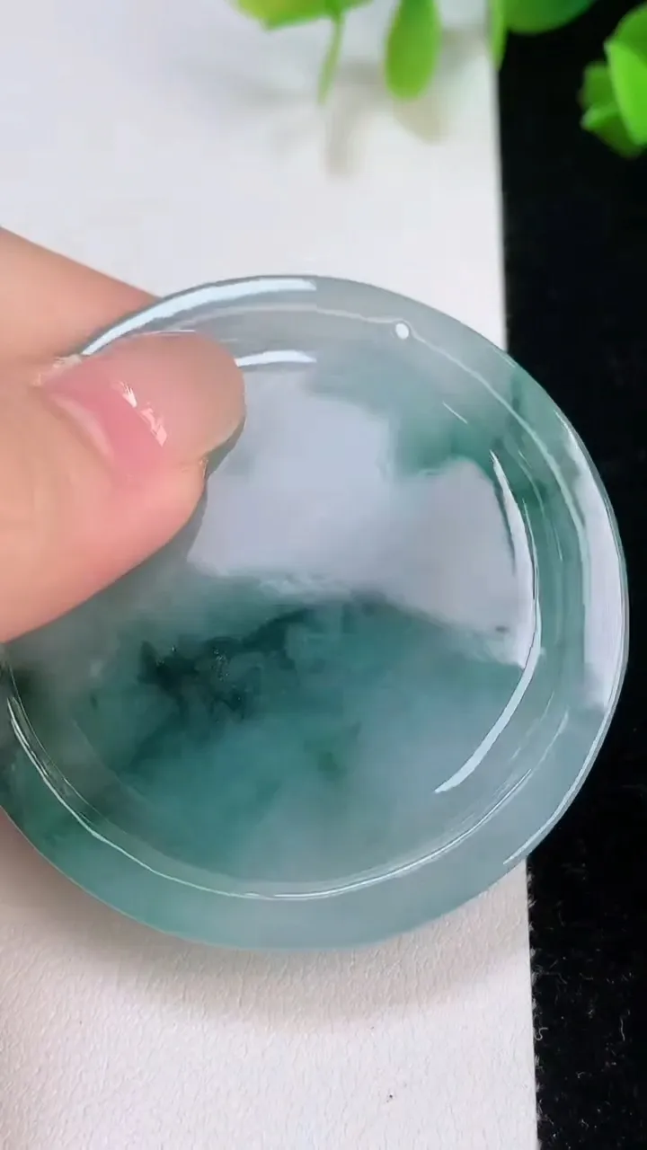 天然A货翡翠飘花虚空藏观音菩萨吊坠，尺寸52.4-5，重量:27.88g
8月7日