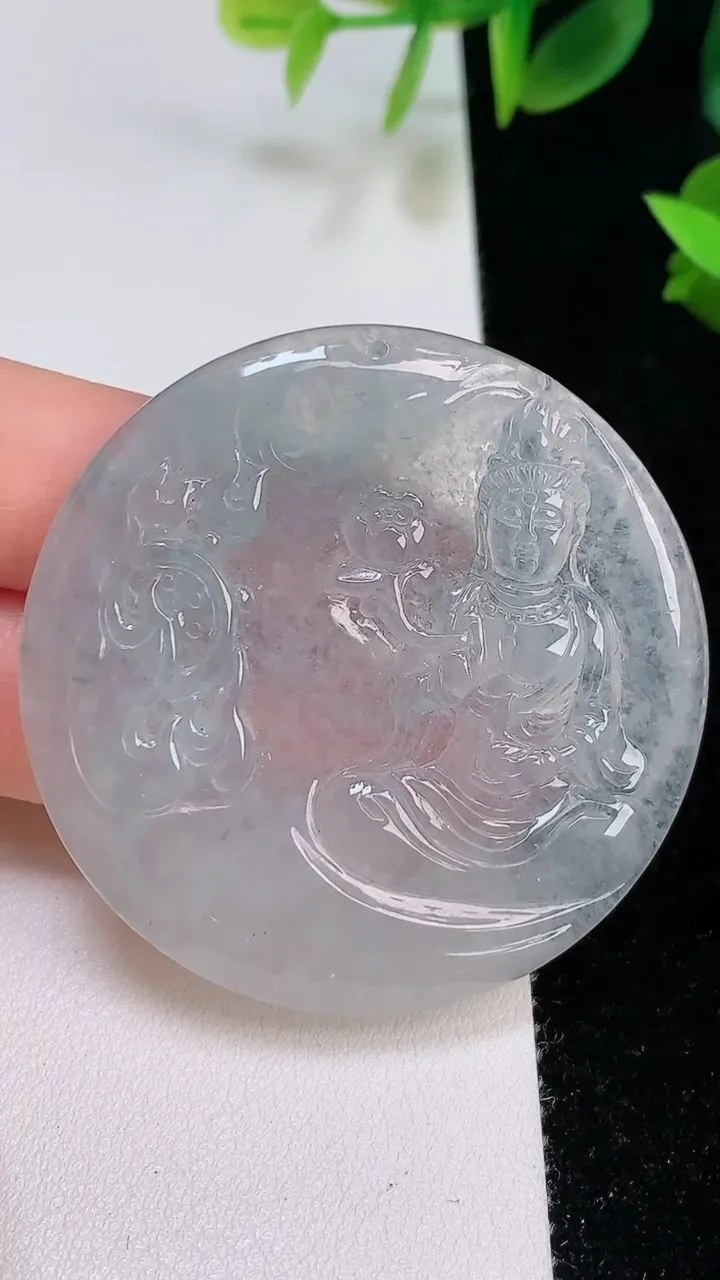 天然A货翡翠大势至观音菩萨吊坠，尺寸49-4.6，重:24.20g
8月7日