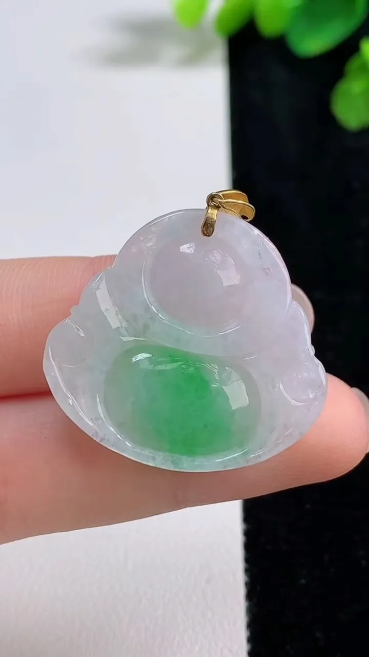 天然A货翡翠佛公吊坠，尺寸28-30-6，重量:7.70g
8月10日