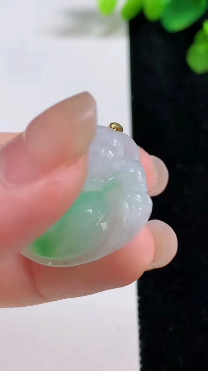天然A货翡翠佛公吊坠，尺寸28-30-6，重量:7.70g
8月10日