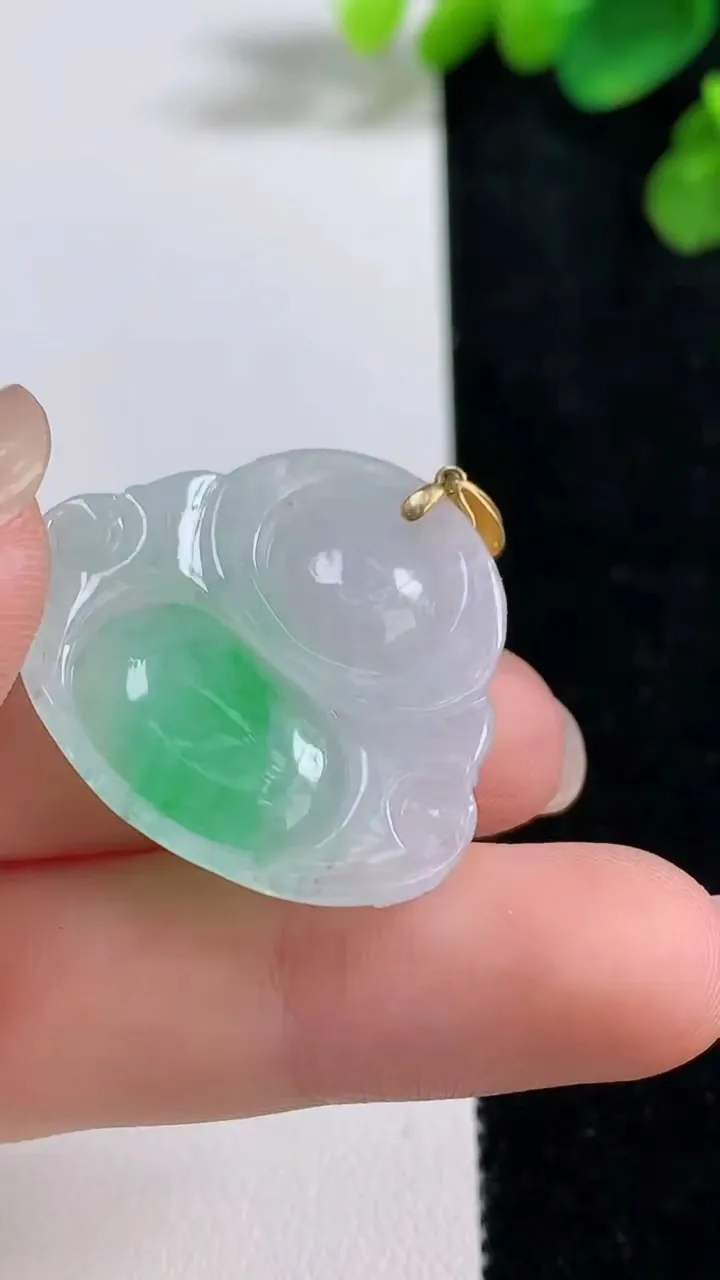 天然A货翡翠佛公吊坠，尺寸28-30-6，重量:7.70g
8月10日