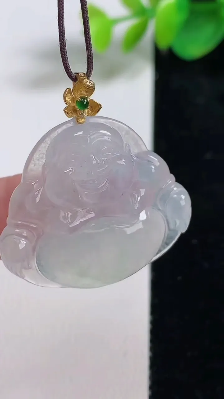 天然A货翡翠佛公吊坠，尺寸29.2-32.4-5.5，重量:8.81g
8月11日
