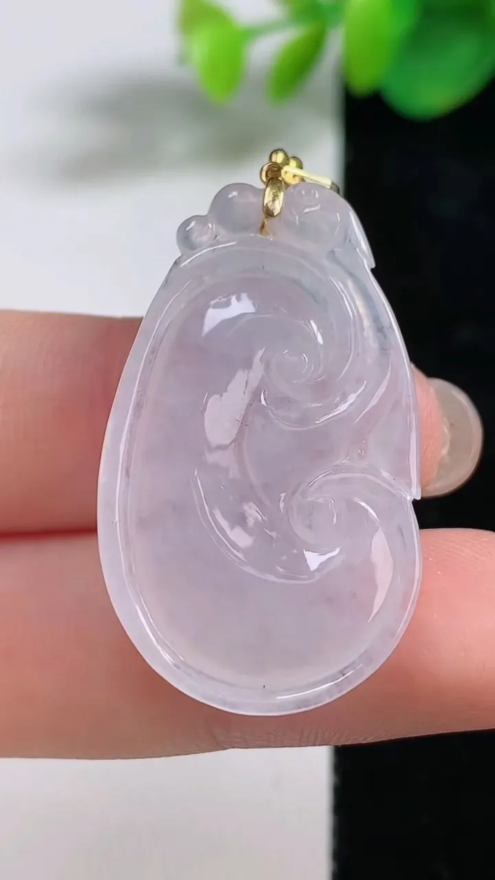 天然A货翡翠种如意吊坠，尺寸33-20.2-5，重量:6.10g
8月11日