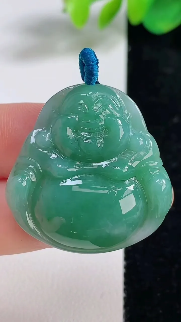 天然A货翡翠佛公吊坠，尺寸31.5-30.4-6，重量:9.48g
8月11日