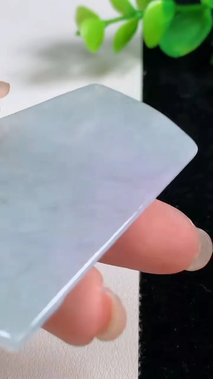 天然A货翡翠虚空藏观音菩萨吊坠，尺寸59.7-42.6-5.4，重量:29.50g
8月11日