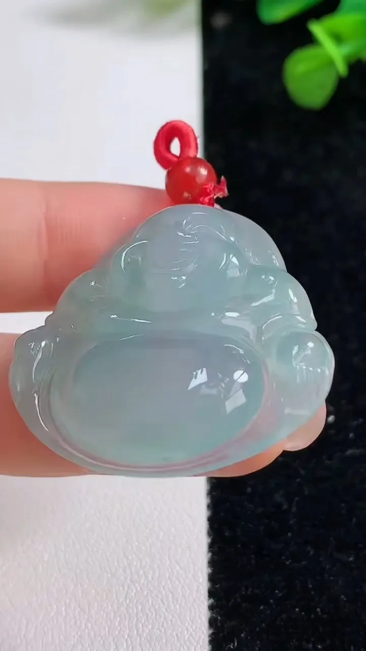 天然A货翡翠佛公吊坠，尺寸33-35-6，重量:10.55g
8月12日