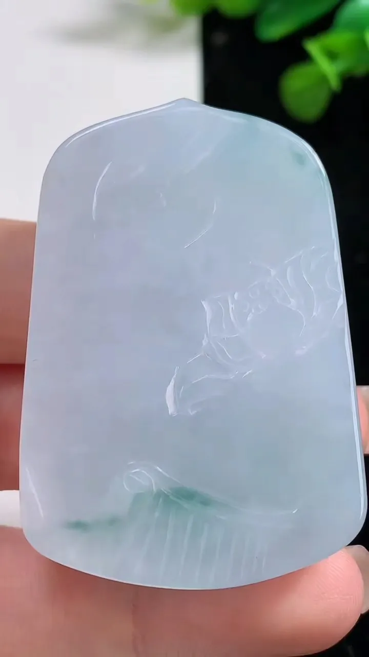 天然A货翡翠飘花普贤菩萨吊坠，尺寸50.2-34.7-11.4，重量:43.07g
8月12日