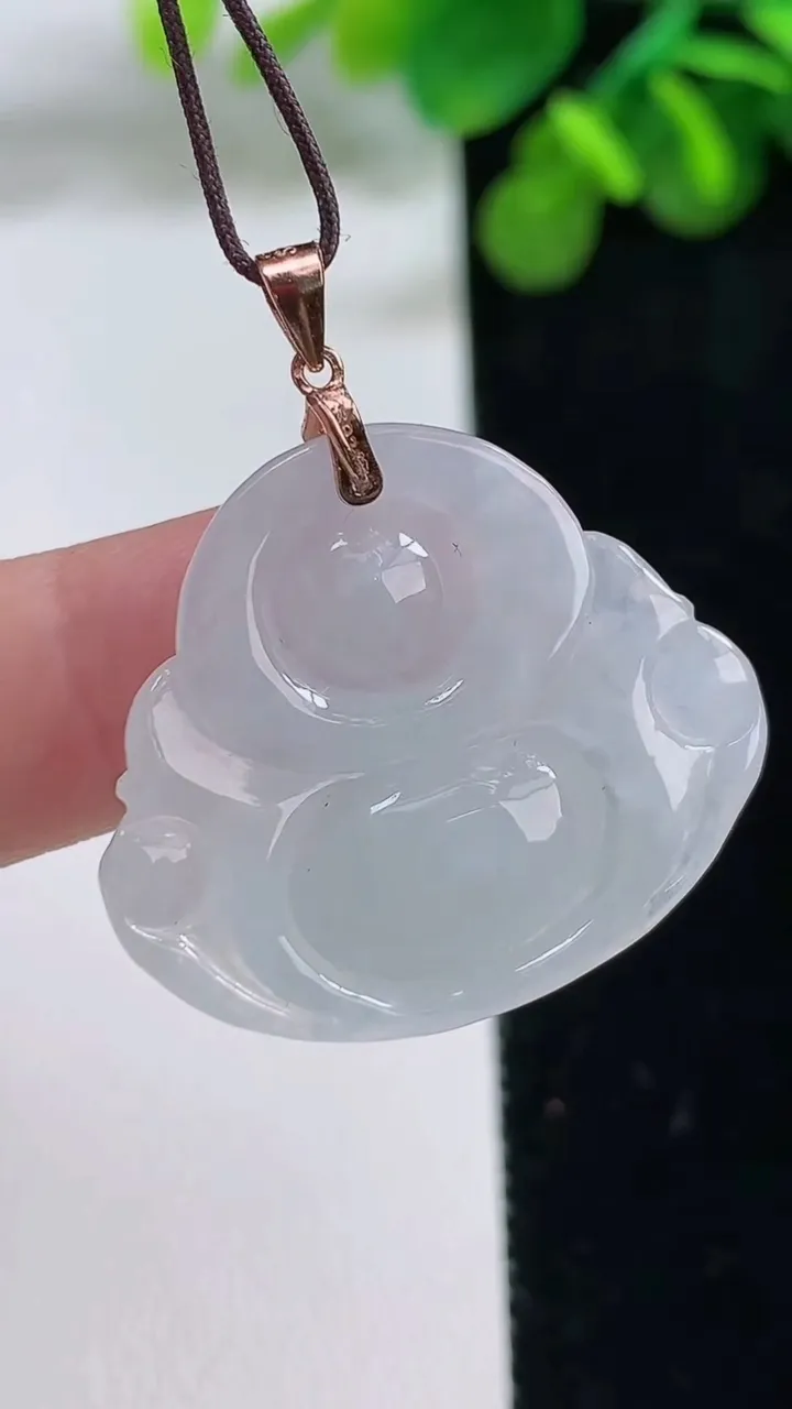 天然A货翡翠白冰佛公吊坠，尺寸26-31-6.5，重:7.66g
8月13日