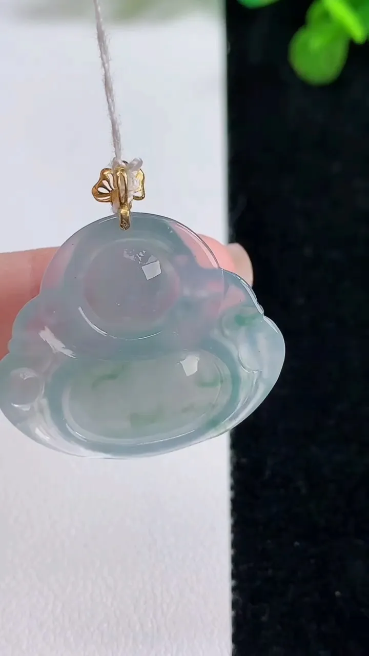 天然A货翡翠种飘花佛公吊坠，尺寸24-28.5-6，重量:6.08g
8月13日