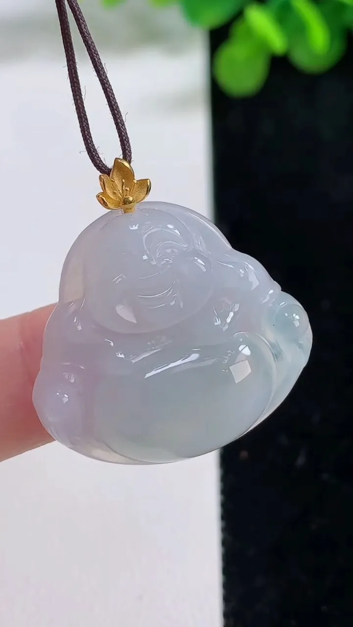 天然A货翡翠佛公吊坠，尺寸25.7-27.7-6，重量:6.37g
8月14日