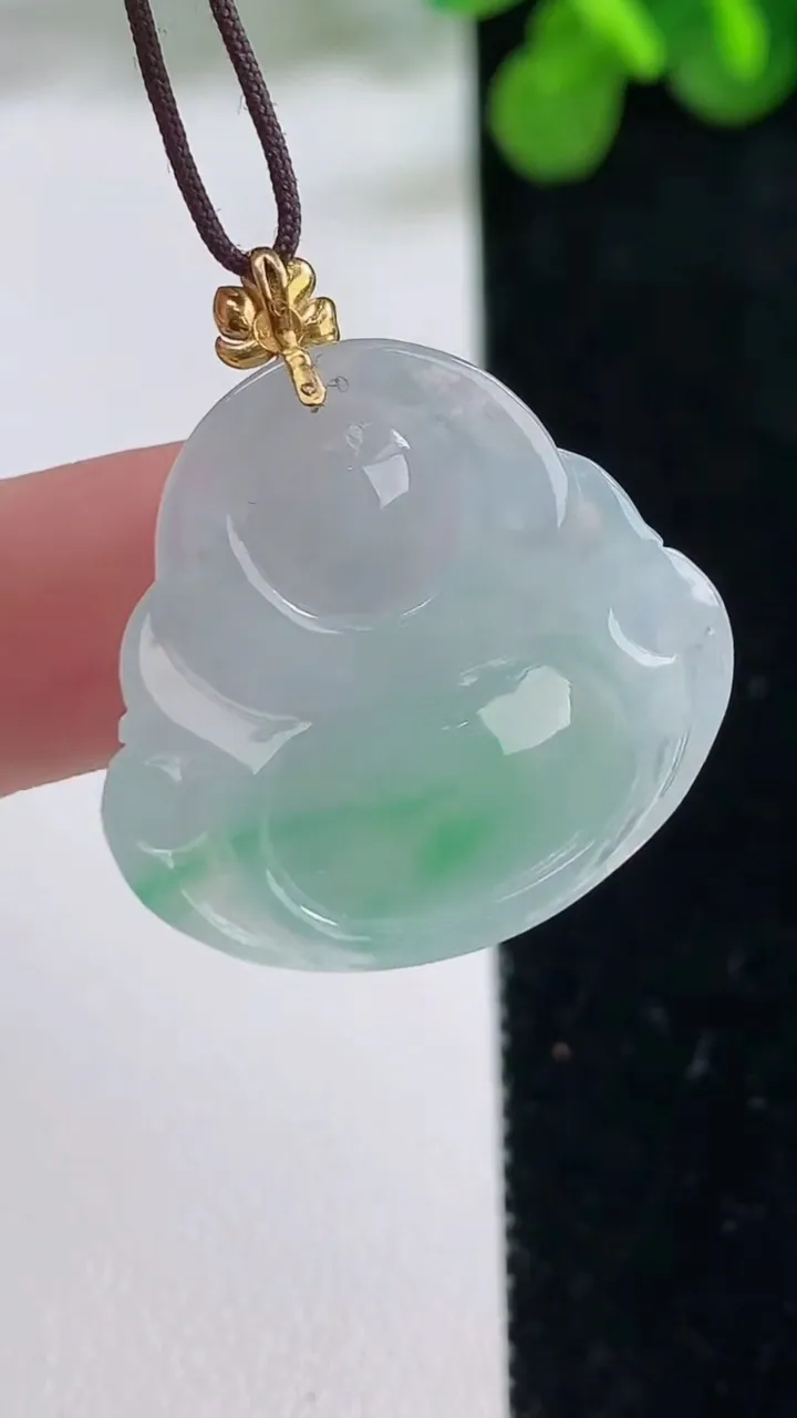 天然A货翡翠佛公吊坠，尺寸24.4-26-6，重量:5.72g
8月14日