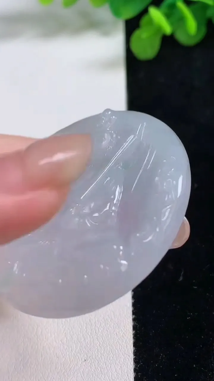 天然A货翡翠虚空藏观音菩萨吊坠，尺寸50-44.8-6，重量:26.06g
8月14日
