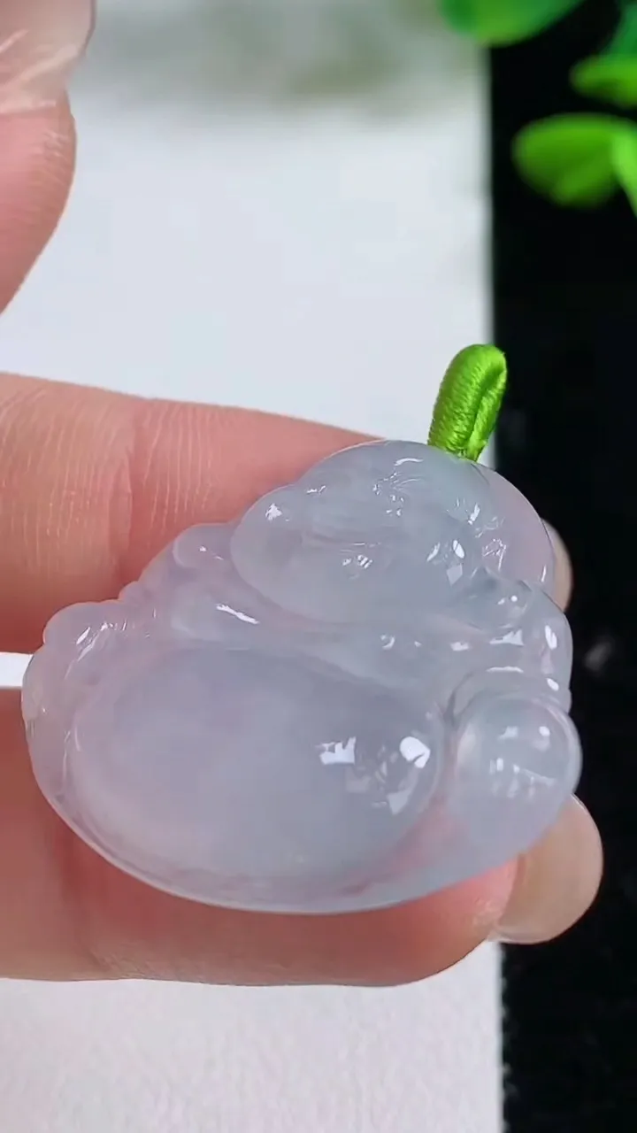 天然A货翡翠佛公吊坠，尺寸28.2-31.2-5.4，重量:7.00g
8月15日
