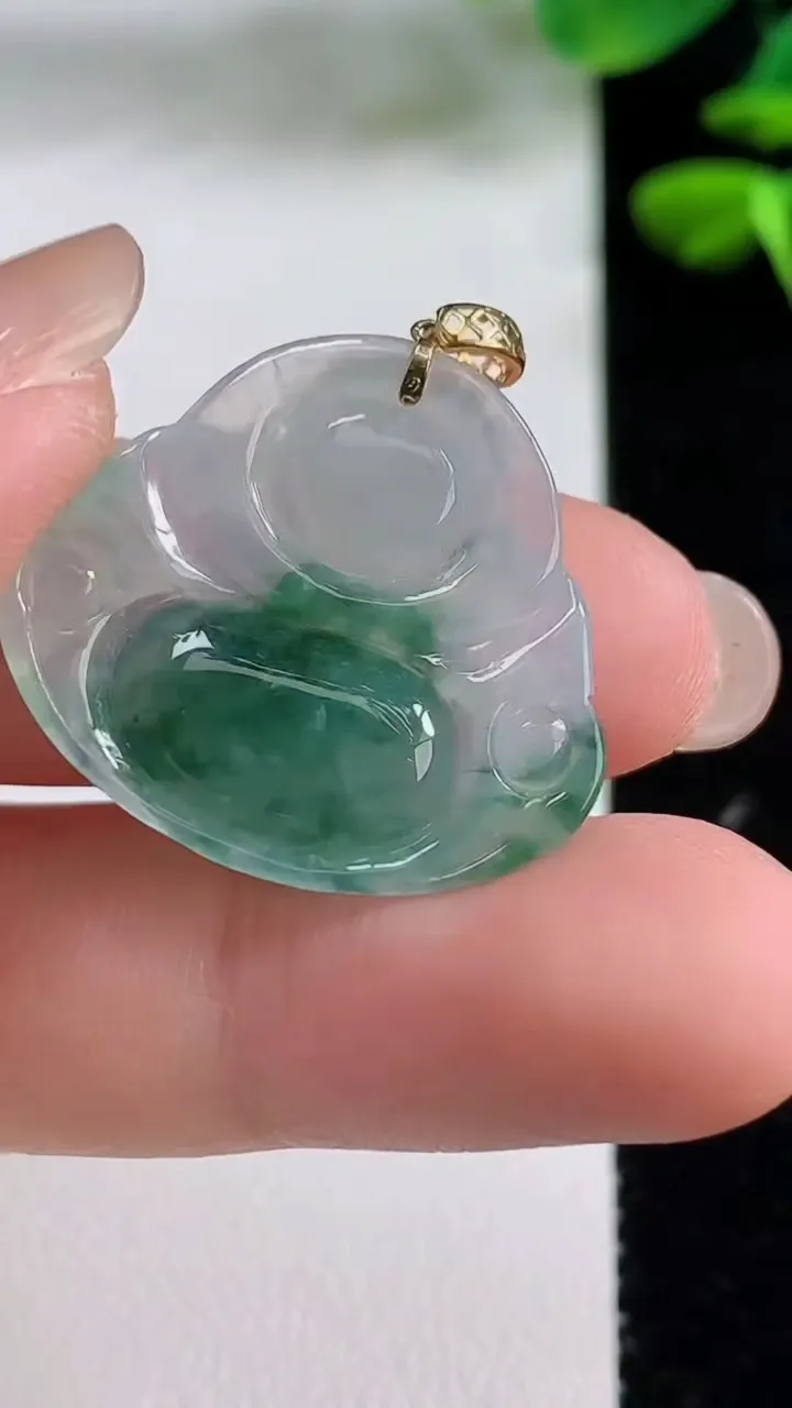 天然A货翡翠佛公吊坠，尺寸23.4-26-5，重量:4.20g
8月15日