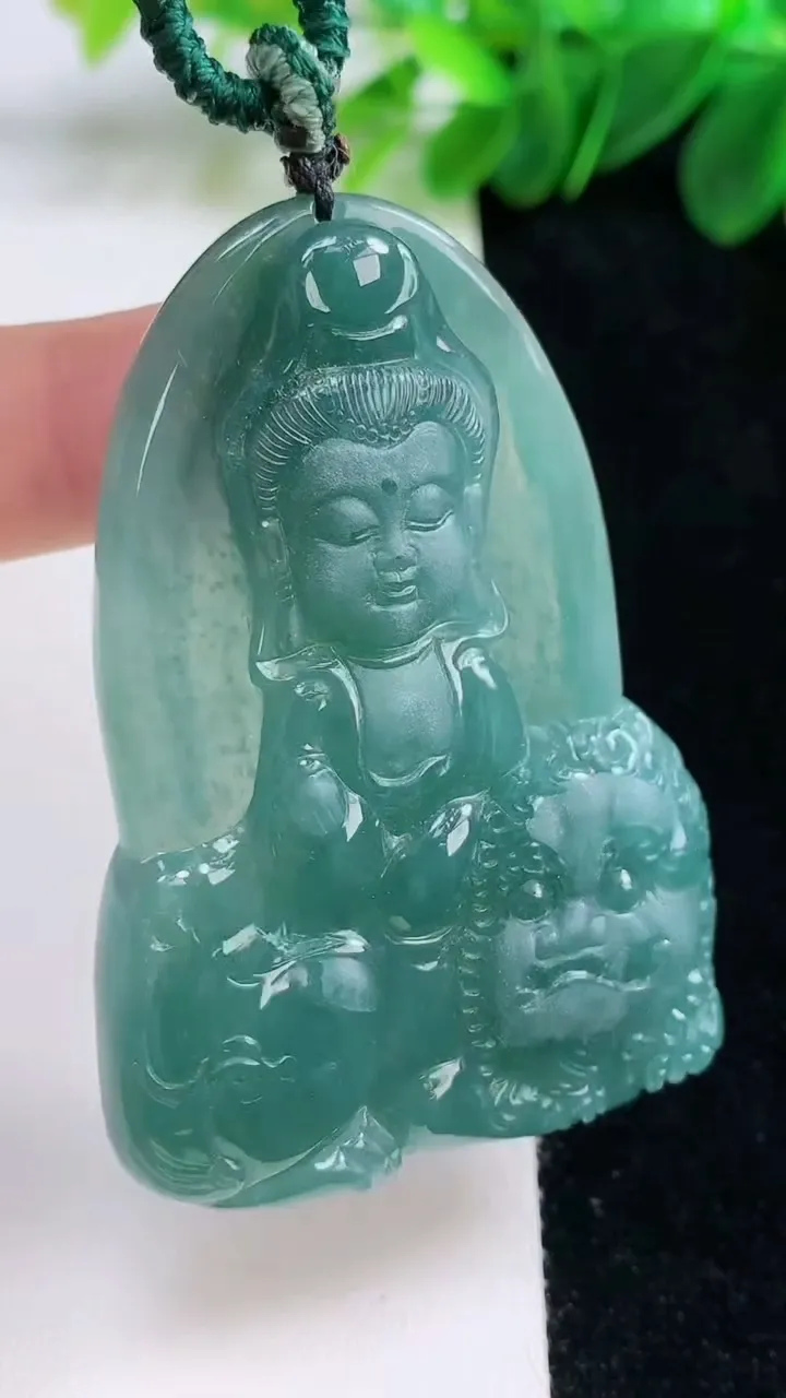 天然A货翡翠蓝水文殊菩萨吊坠，尺寸60-41-7.5，重:30.59g
8月15日
