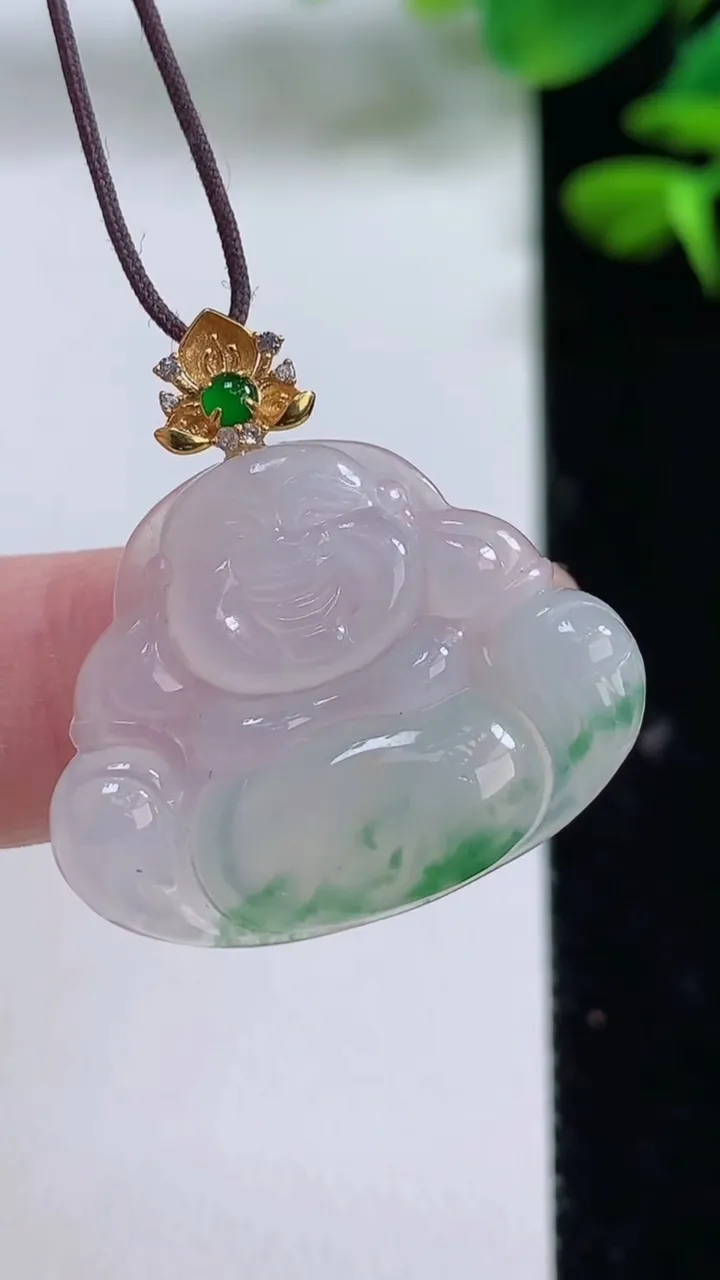 天然A货翡翠佛公吊坠，尺寸22-27-4，重量:3.97g
8月15日