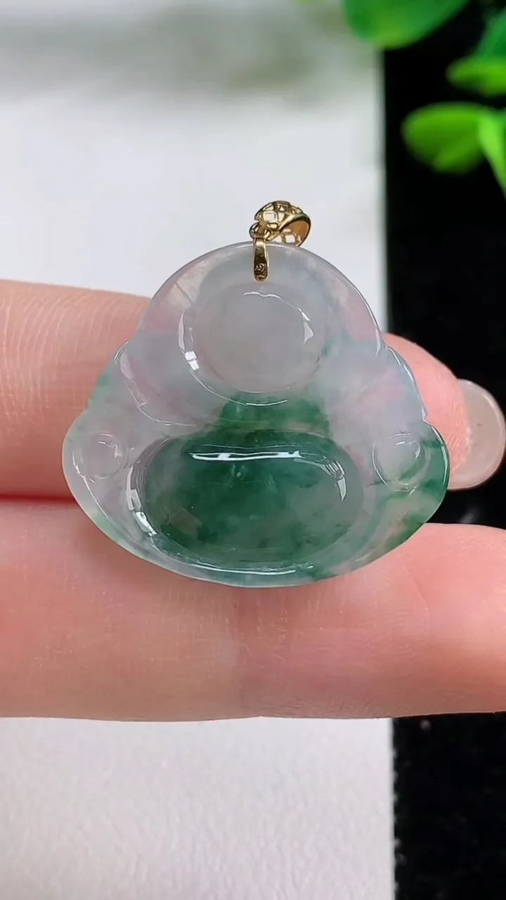 天然A货翡翠佛公吊坠，尺寸23.4-26-5，重量:4.20g
8月15日