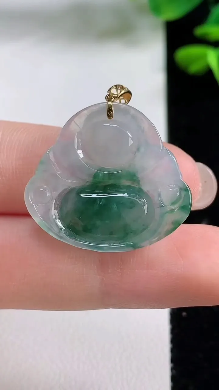 天然A货翡翠佛公吊坠，尺寸23.4-26-5，重量:4.20g
8月15日