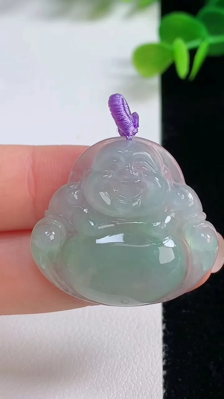 天然A货翡翠佛公吊坠，尺寸29.6-32.4-6.7，重量:9.28g
8月20日