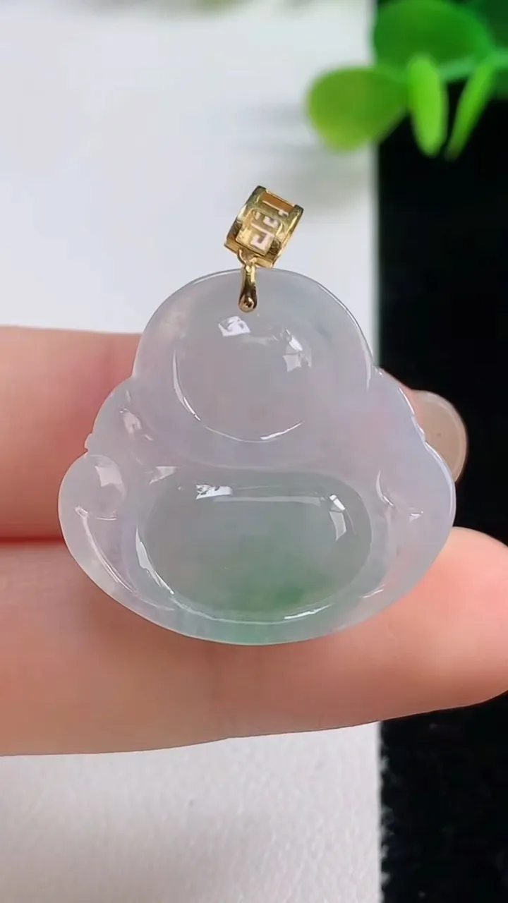 天然A货翡翠佛公吊坠，尺寸24.7-26.4-6，重量:6.00g
8月20日
