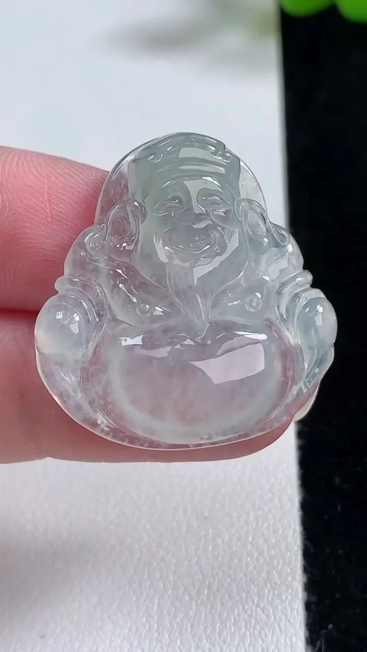 天然A货翡翠财神爷吊坠，尺寸30-30-5.4，重量:8.00g
8月22日