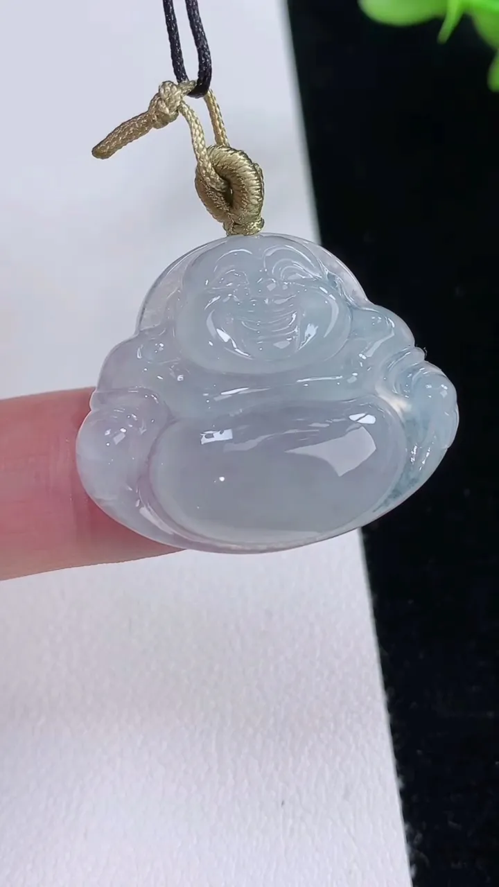 天然A货翡翠佛公吊坠，尺寸24.5-30.3-5.4，重量:6.58g
8月23日