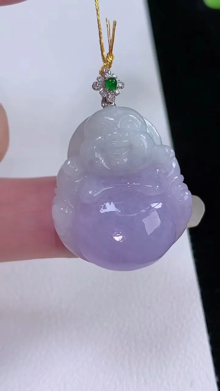 天然A货翡翠18k金紫罗兰佛公吊坠，尺寸27.3-23.6-8.5，重量:10.00g
8月23日