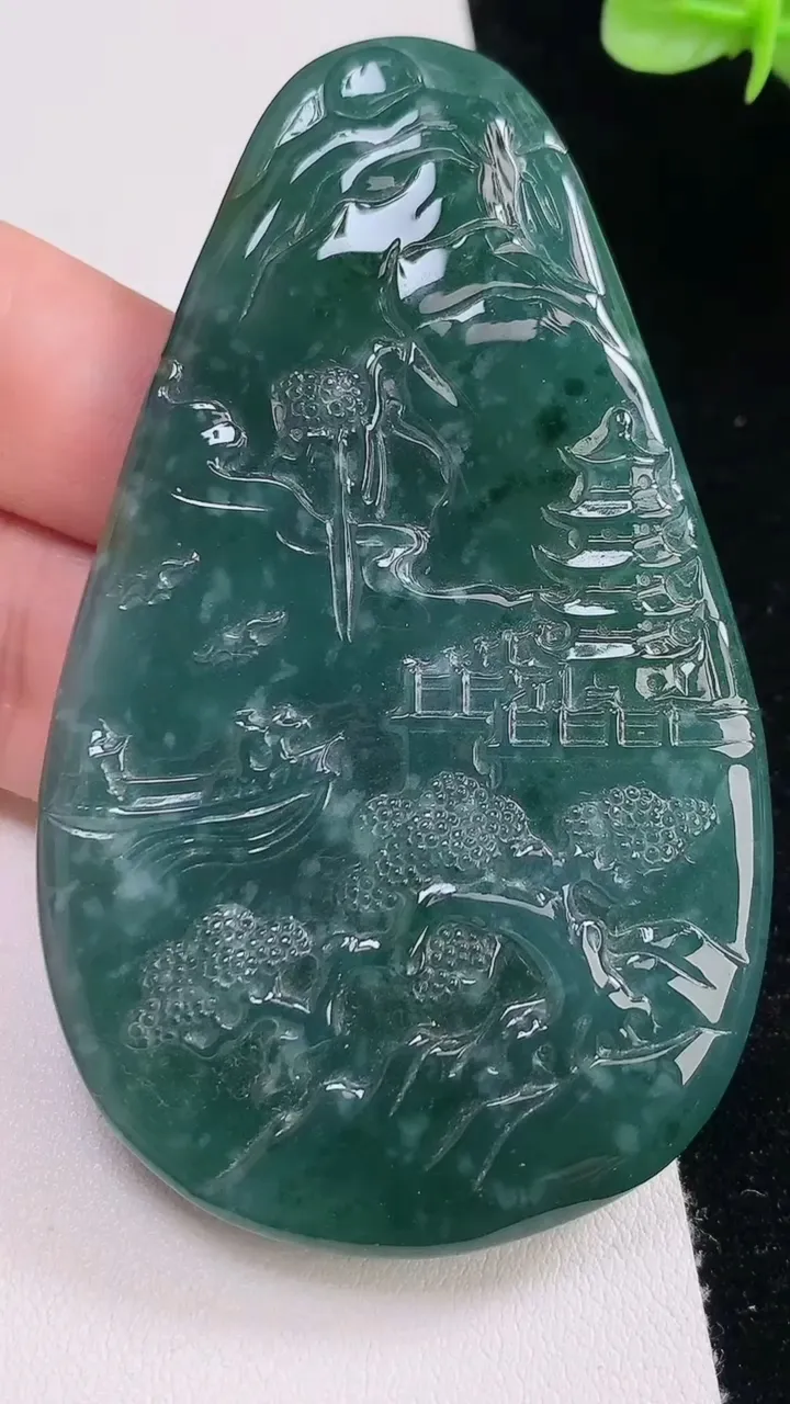 天然A货翡翠蓝水山水牌吊坠，尺寸80-46.8-8.6，重:69.16g
8月23日