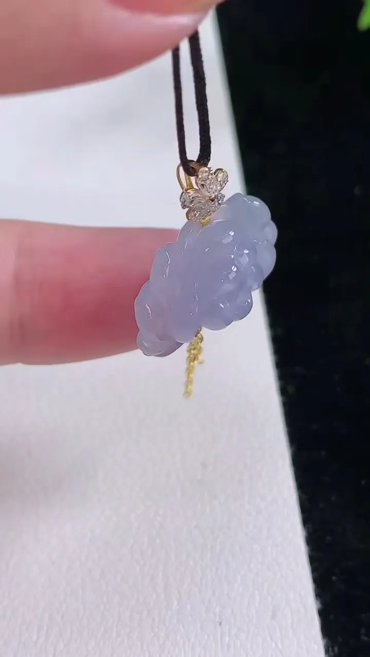 天然A货翡翠18k金紫罗兰和和美美 荷花吊坠，尺寸14.2-19.5-7，重量:3.06g
8月24日